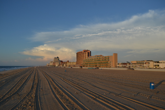 Beach at 23rd St - looking South